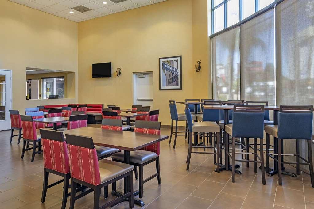 Comfort Inn & Suites Near Universal - N Hollywood - Burbank Лос-Анджелес Ресторан фото